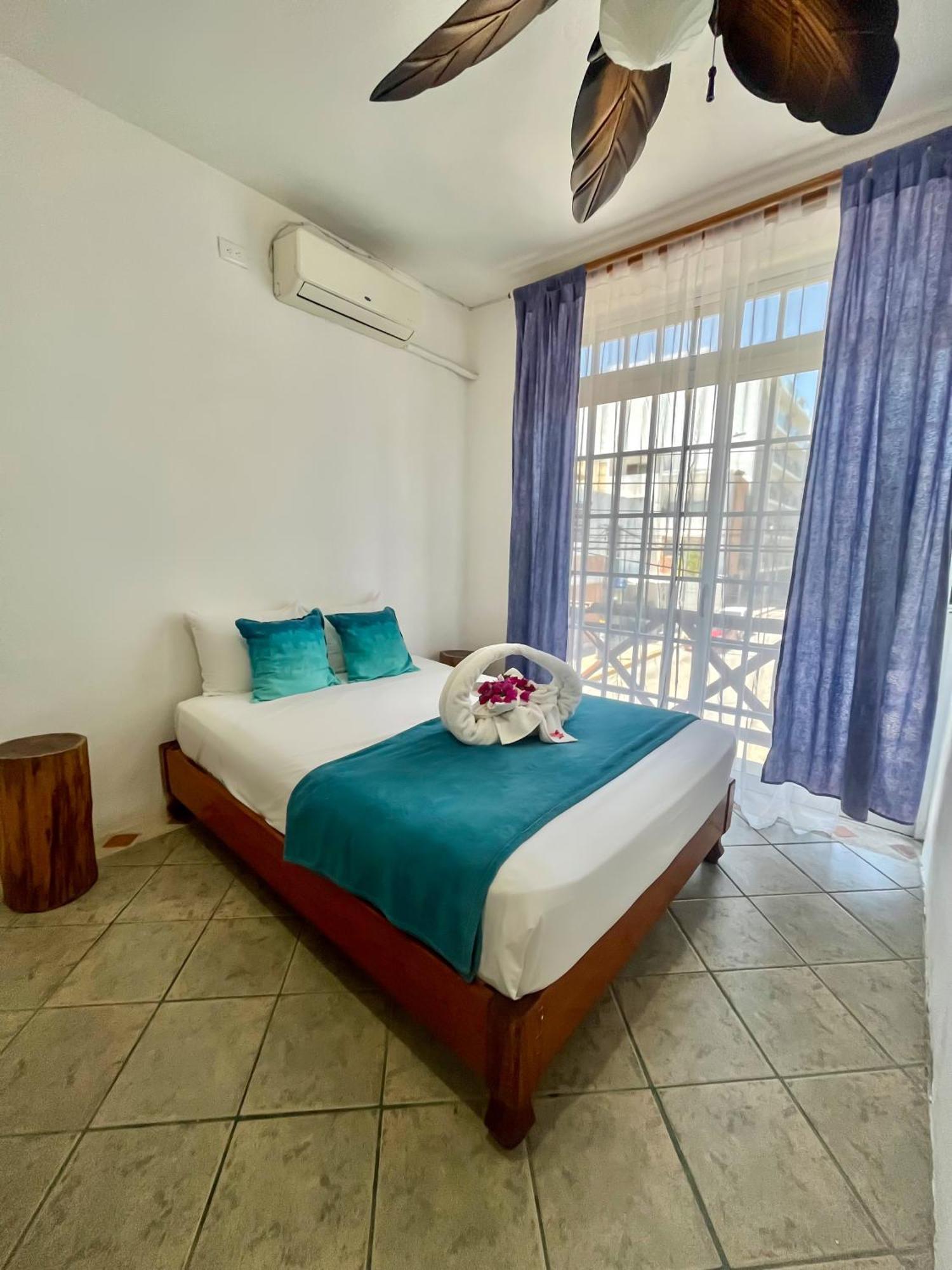 Apartahotel Selva Y Mar - 5th Ave Playa del Carmen